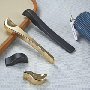 CABINET HANDLE HP8413