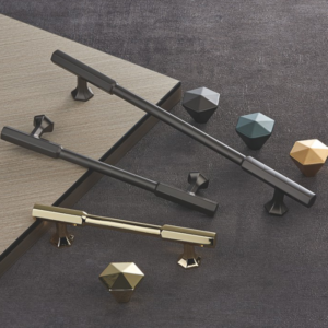 CABINET HANDLE HP8456