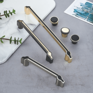 CABINET HANDLE HP8444